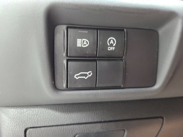 Used 2023 Wind Chill Pearl Toyota LE image 30