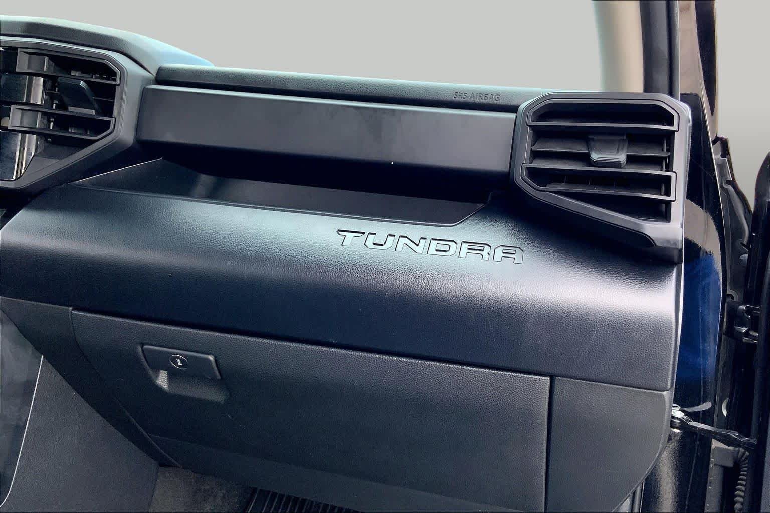 Used 2022 Midnight Black Metallic Toyota SR image 18