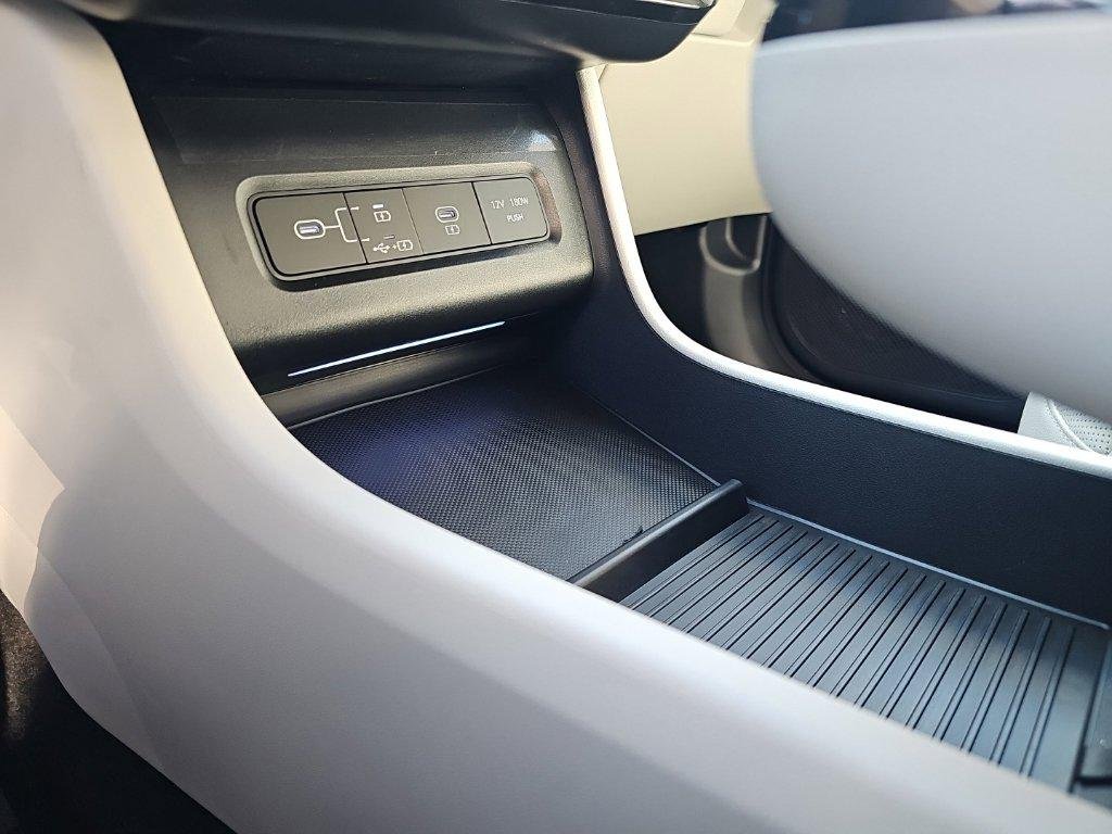 New 2026 Gray Hyundai Limited image 25