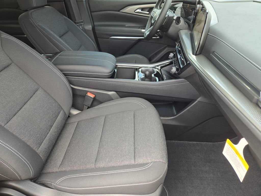 New 2026 Summit White Chevrolet LT image 6