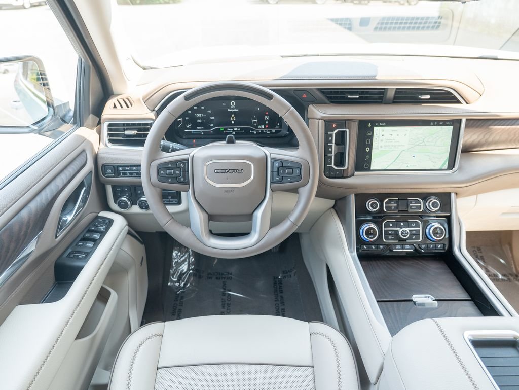 Used 2024 White GMC Denali image 13