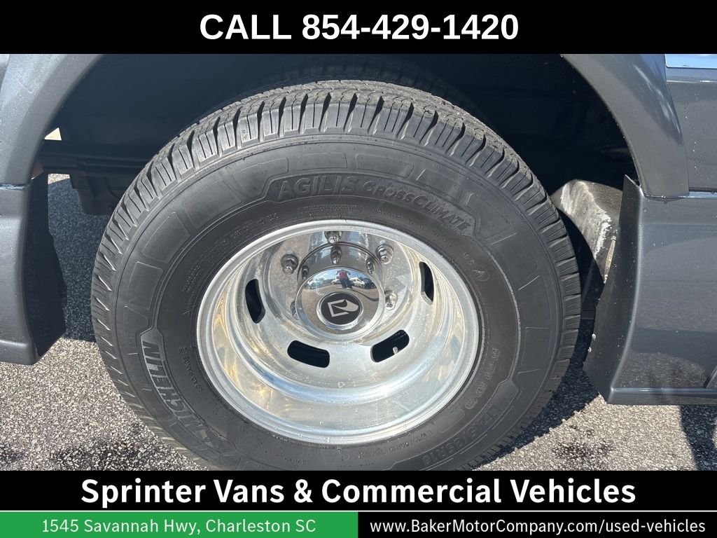 Used 2016 Gray Mercedes-Benz Road Trek image 23