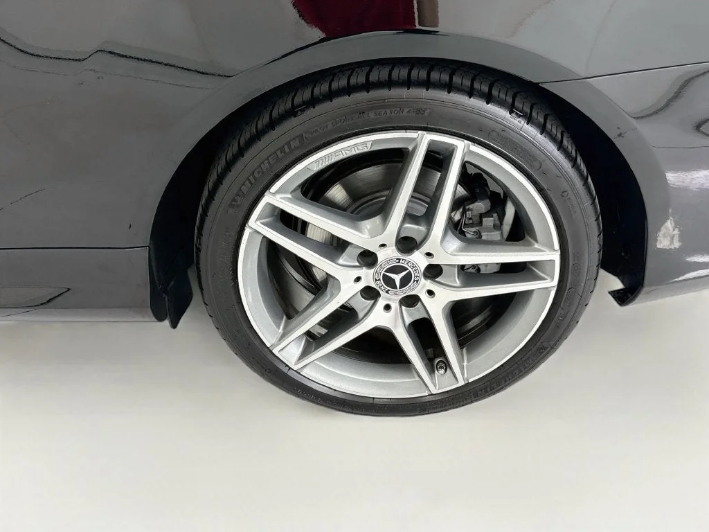 Used 2015  Mercedes-Benz E 550 image 27