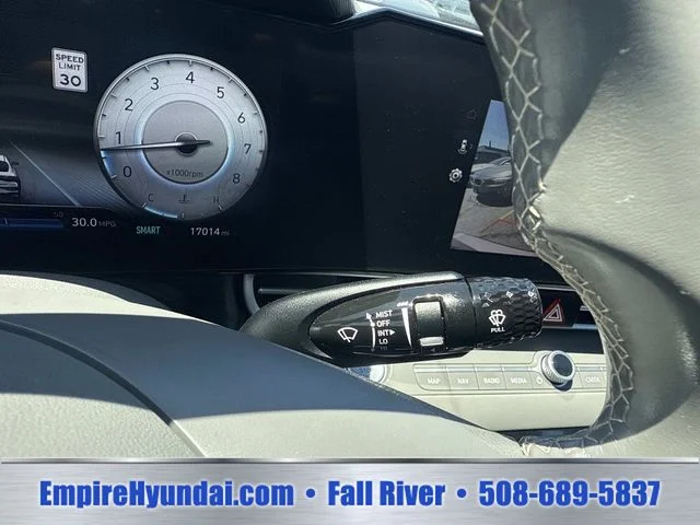 Used 2023  Hyundai SEL image 28
