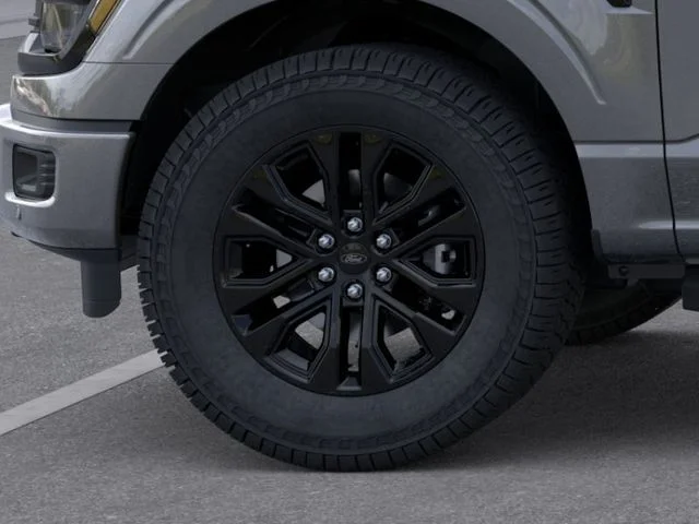 New 2026 Carbonized Gray Metallic Ford XLT image 19
