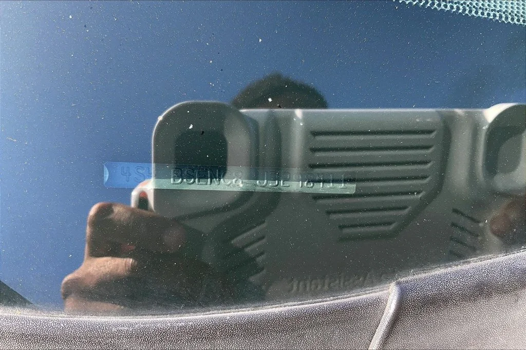 Used 2018 Black Subaru 3.6R image 39