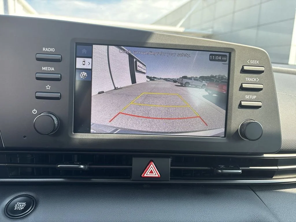 Used 2025 Gray Hyundai SEL Sport image 23