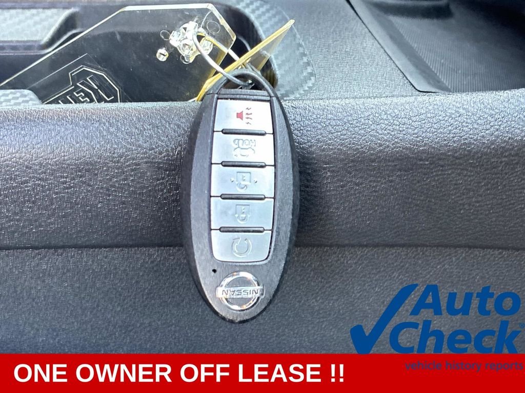 Used 2023 Black Nissan SR image 9