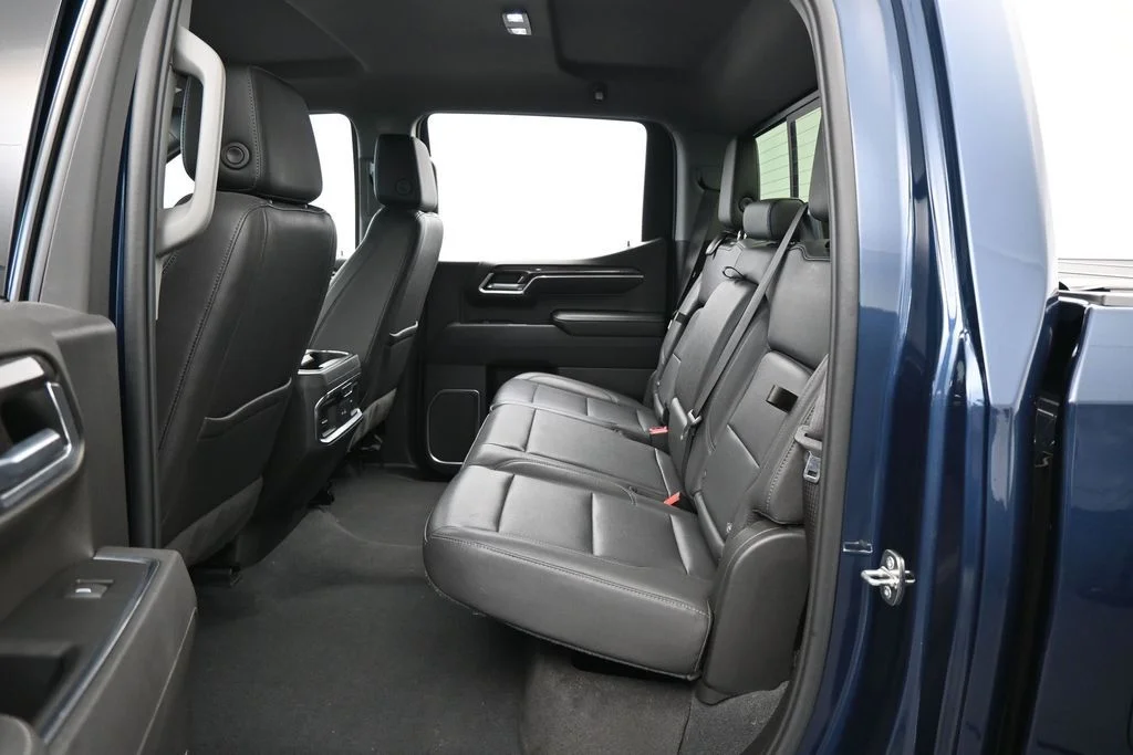 Used 2022 Northsky Blue Metallic Chevrolet LTZ image 39