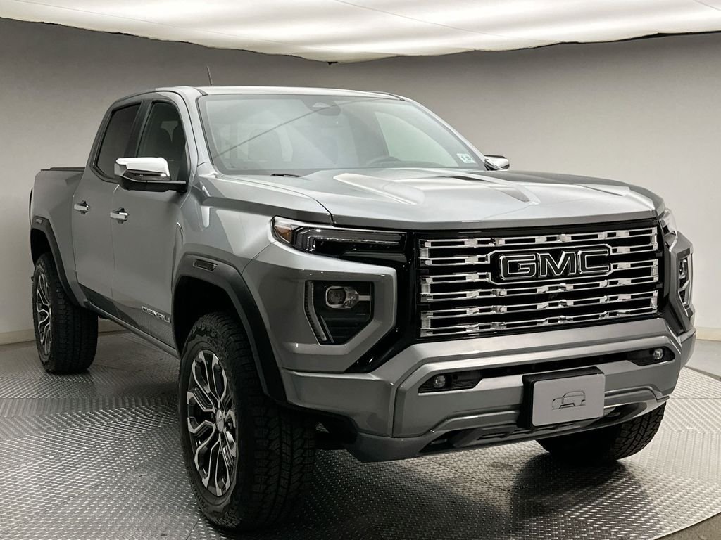 Used 2024 Sterling Metallic GMC Denali image 7