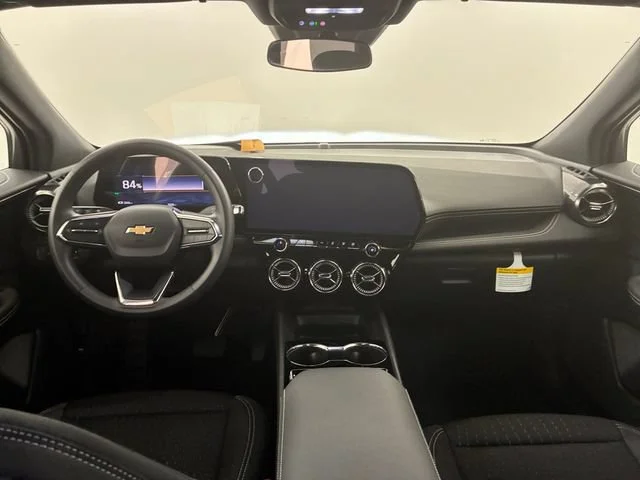 Certified Used 2025 Summit White Chevrolet LT image 20