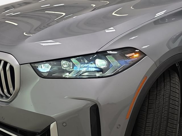 Certified Used 2025 Skyscraper Grey Metallic BMW xDrive40i image 28