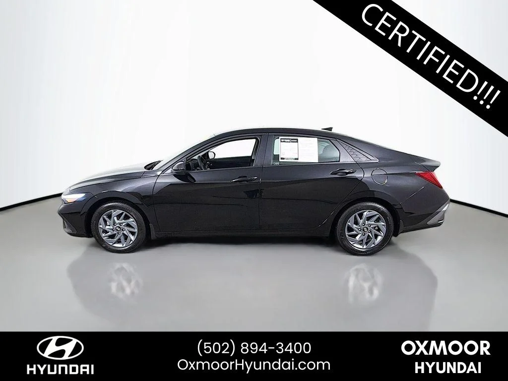 Used 2025 Abyss Black Hyundai Blue image 4