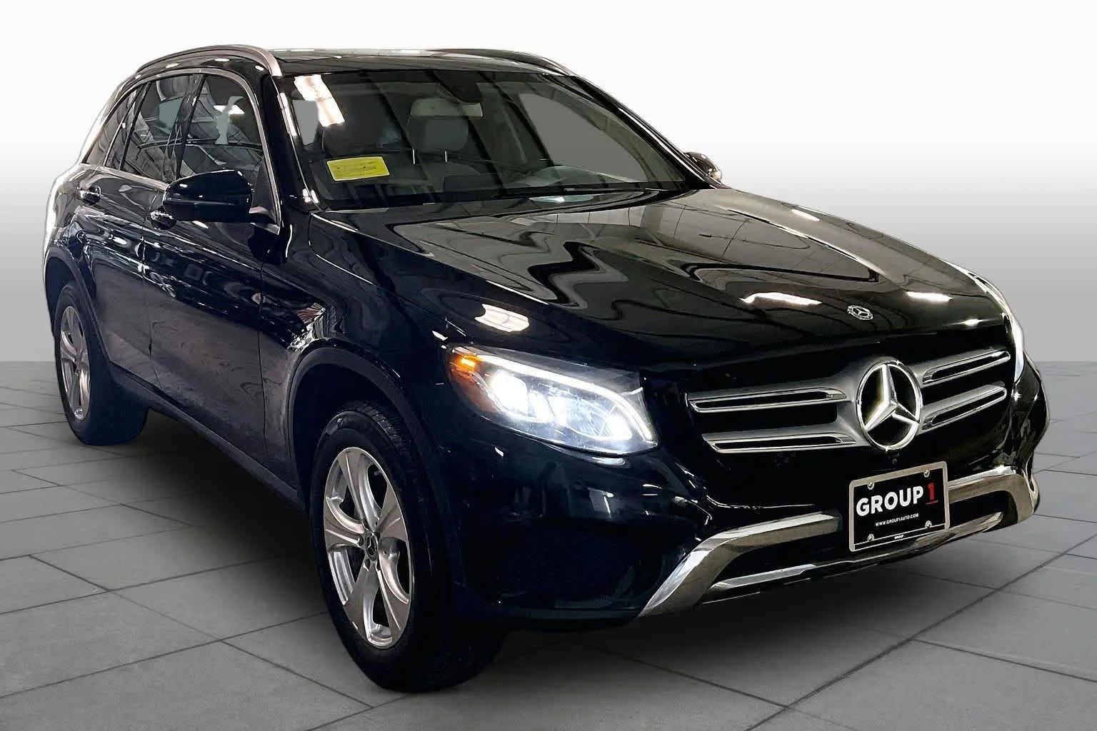 Used 2018 Black Mercedes-Benz GLC 300 image 3