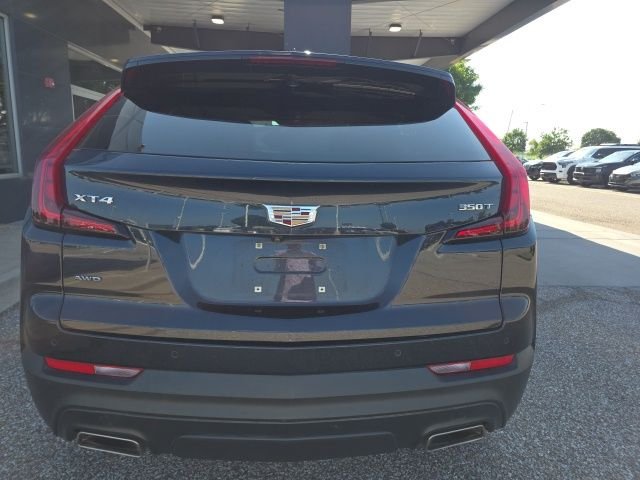 Used 2023 Gray Cadillac Luxury image 4