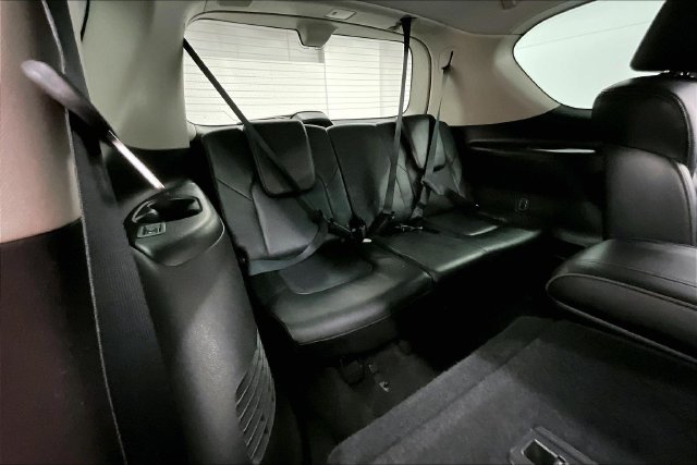 Used 2021 Aspen White Tricoat Nissan Platinum image 33