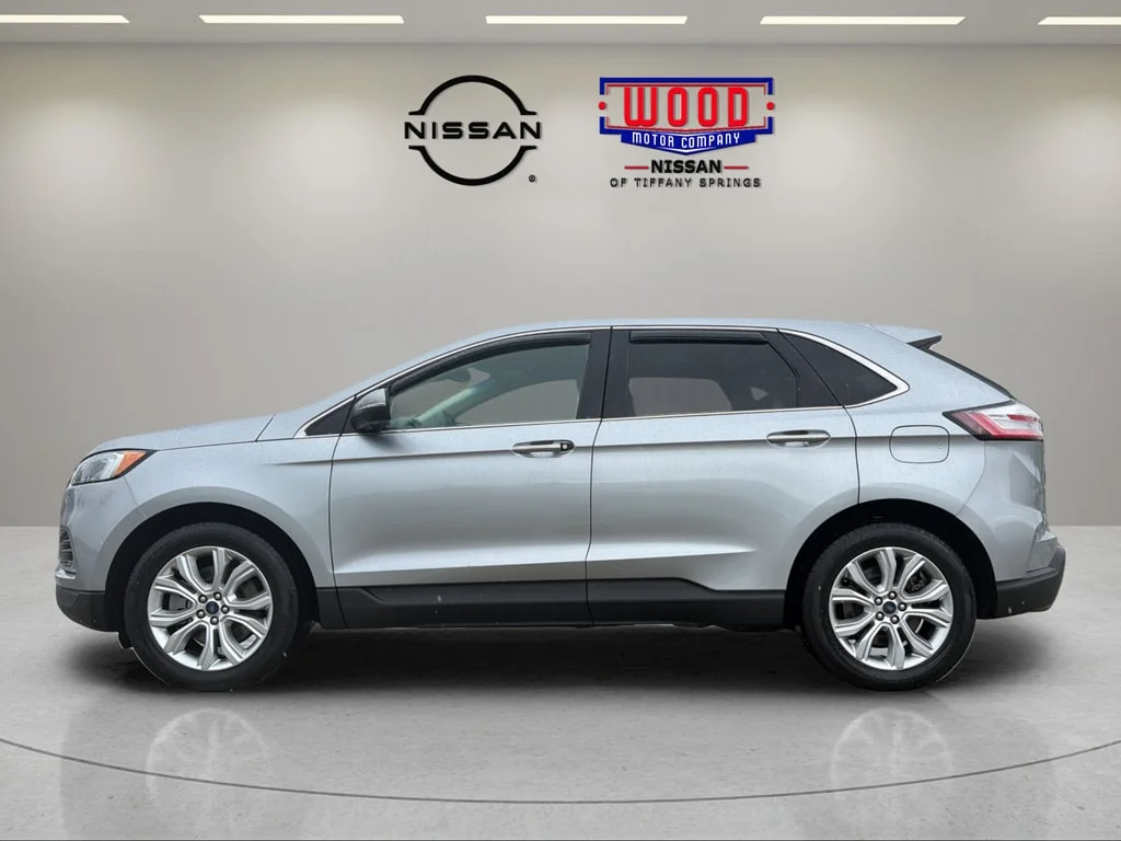 Used 2022 Iconic Silver Ford Titanium image 5