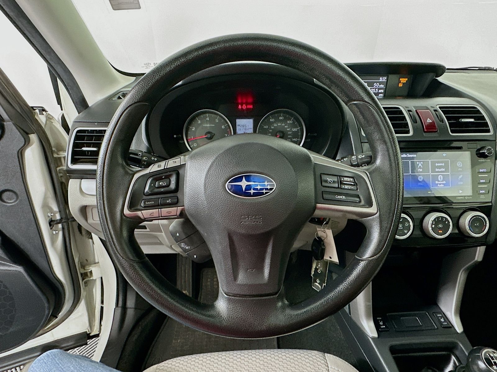 Used 2016 Crystal White Pearl Subaru 2.5i Premium image 11
