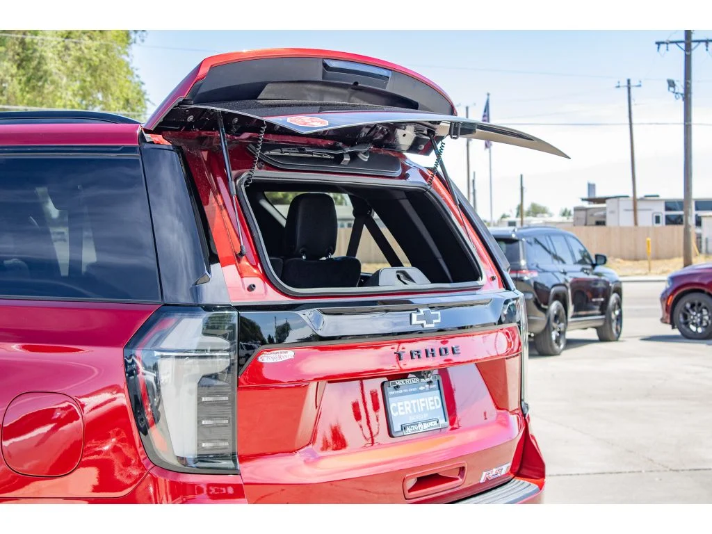 Certified Used 2025 Radiant Red Tintcoat Chevrolet RST image 10