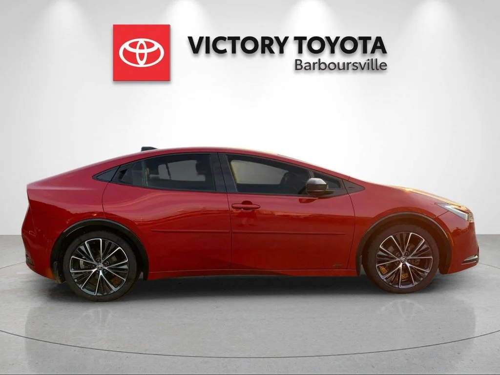 Used 2024 Red Toyota XLE image 6