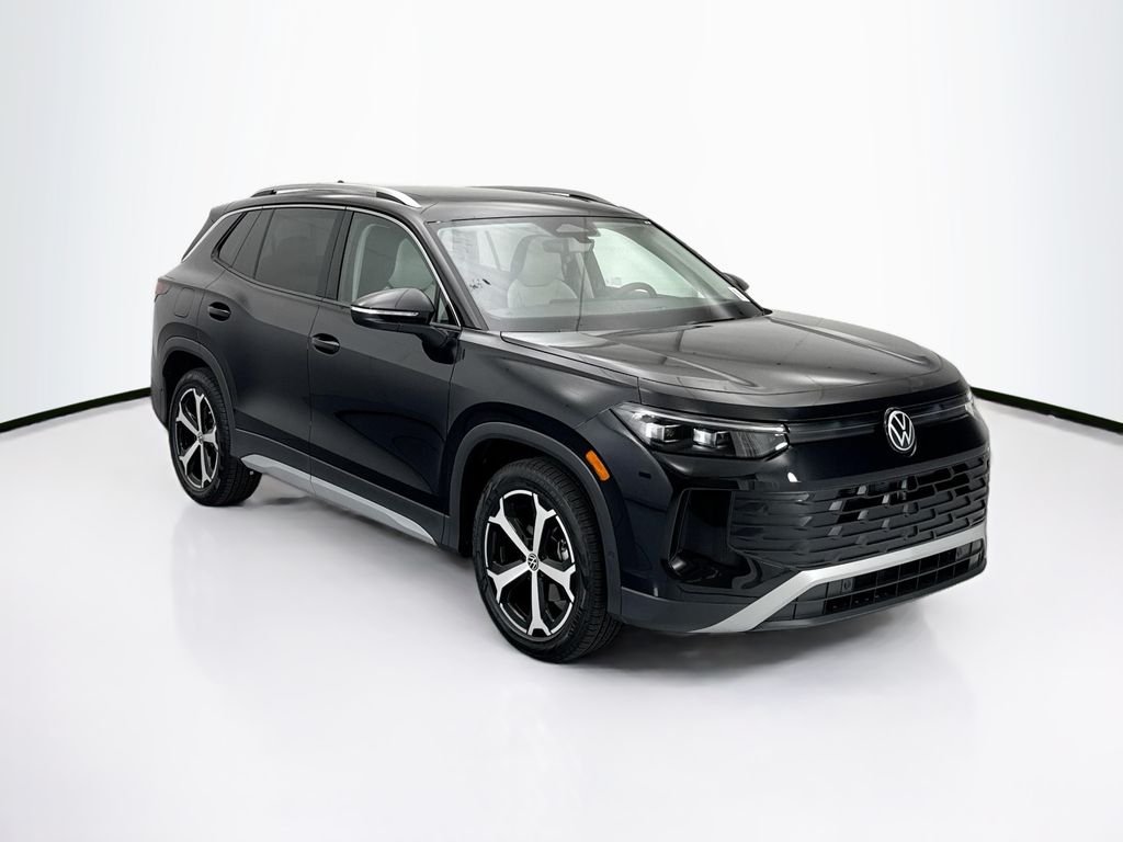 New 2026 Deep Black Pearl Volkswagen SE image 3