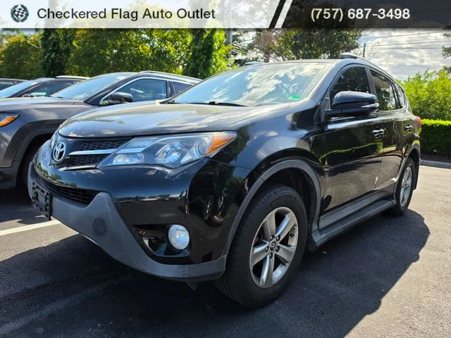 2015 Toyota RAV4 XLE's photo