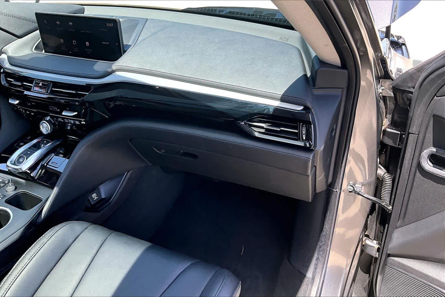 Used 2024 Liquid Carbon Metallic Acura  image 17