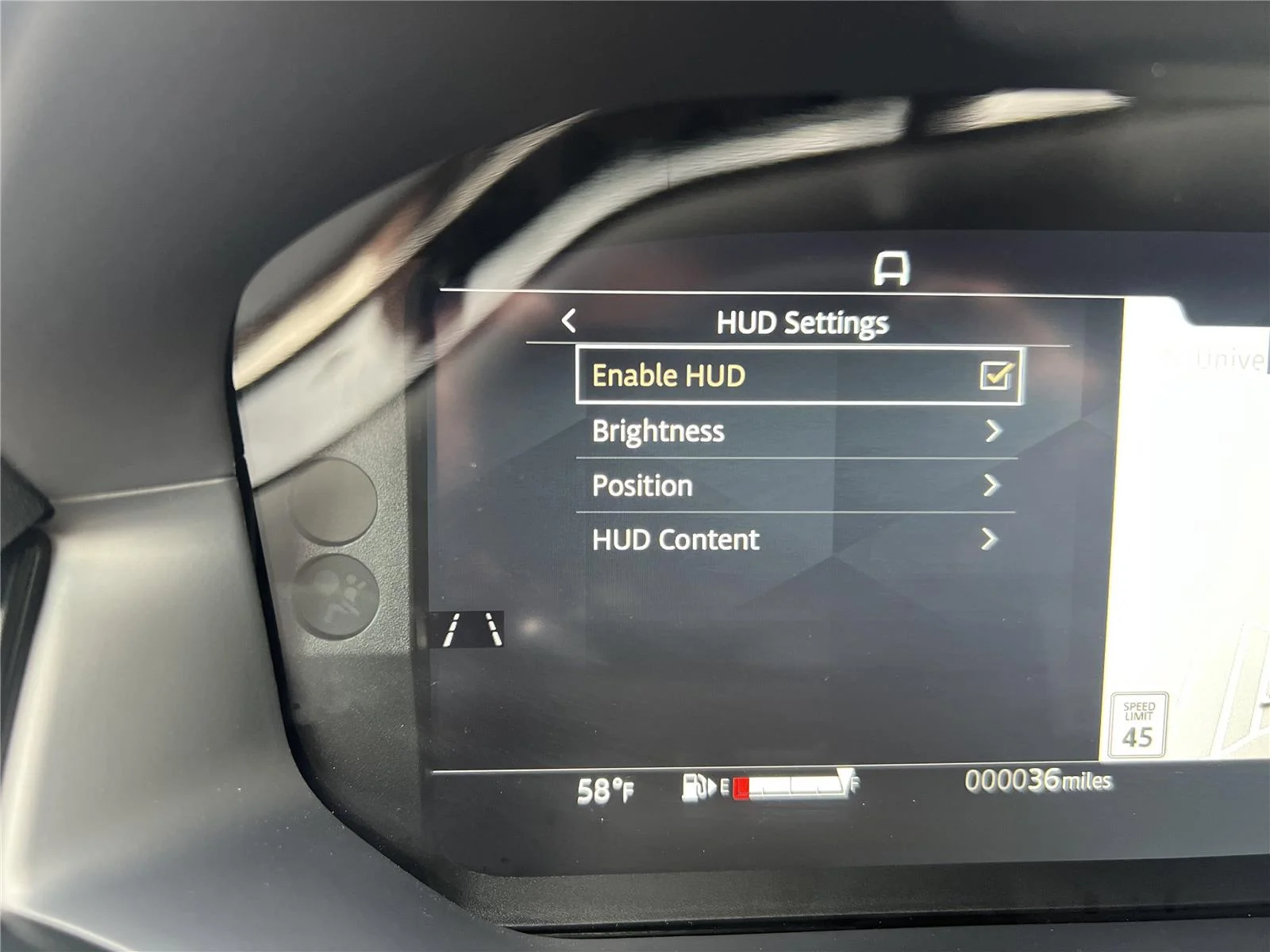 New 2026 Eiger Grey Land Rover Dynamic SE image 14