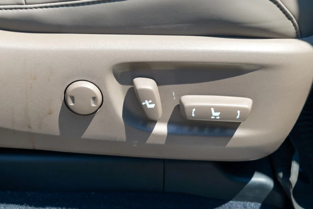 Used 2023 Caviar Lexus 460 image 40