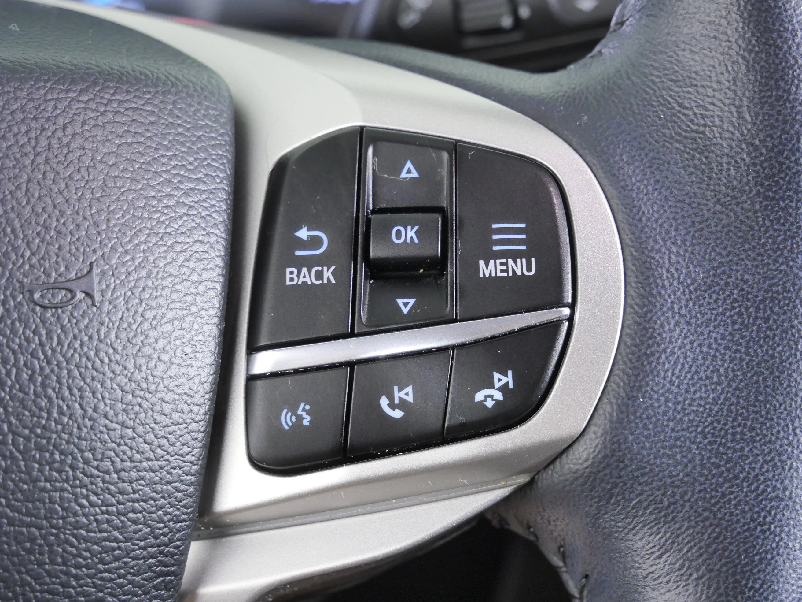 Used 2024 Iconic Silver Metallic Ford XLT image 27