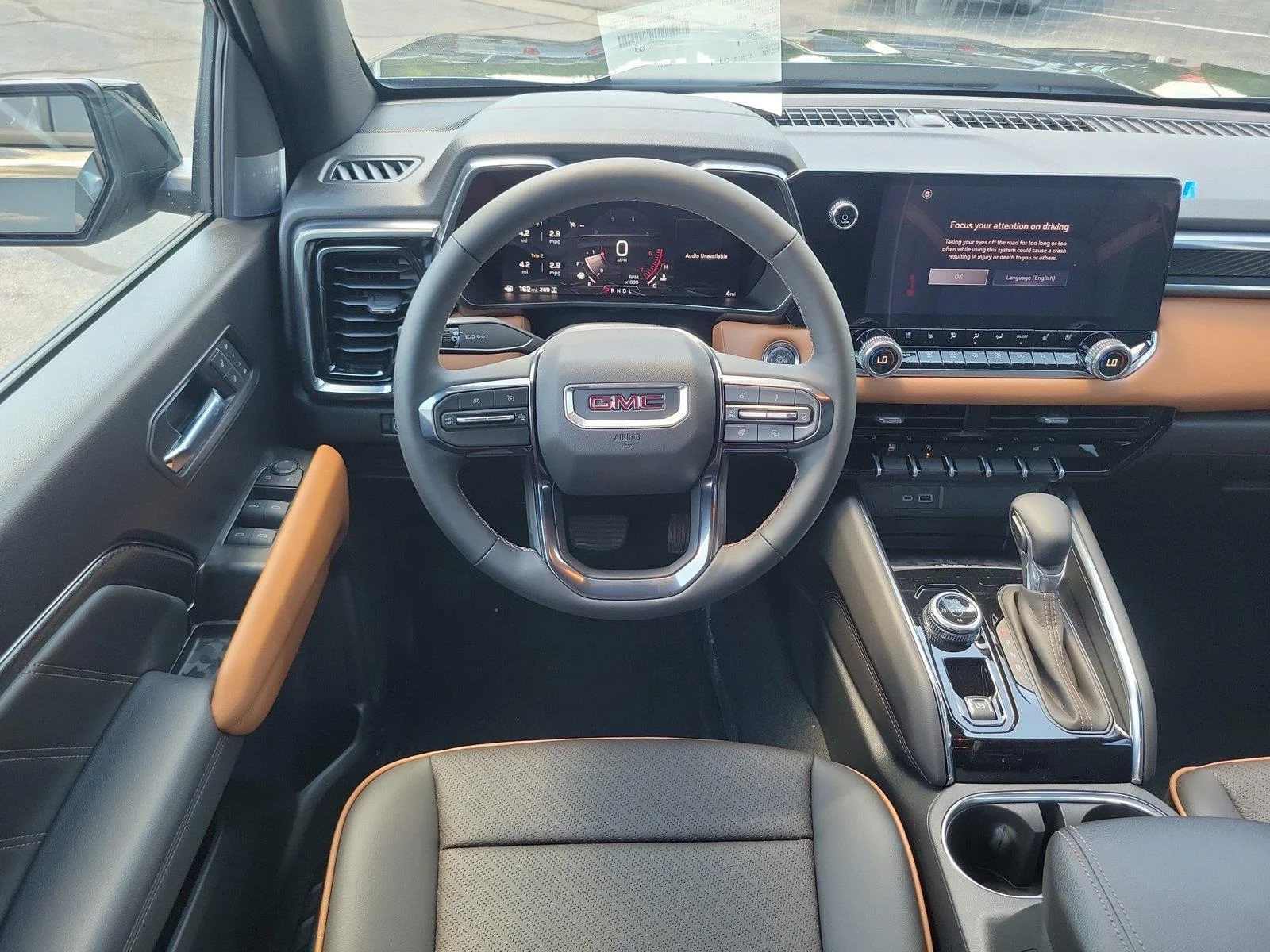 2026 GMC Canyon AT4 - Photo 9