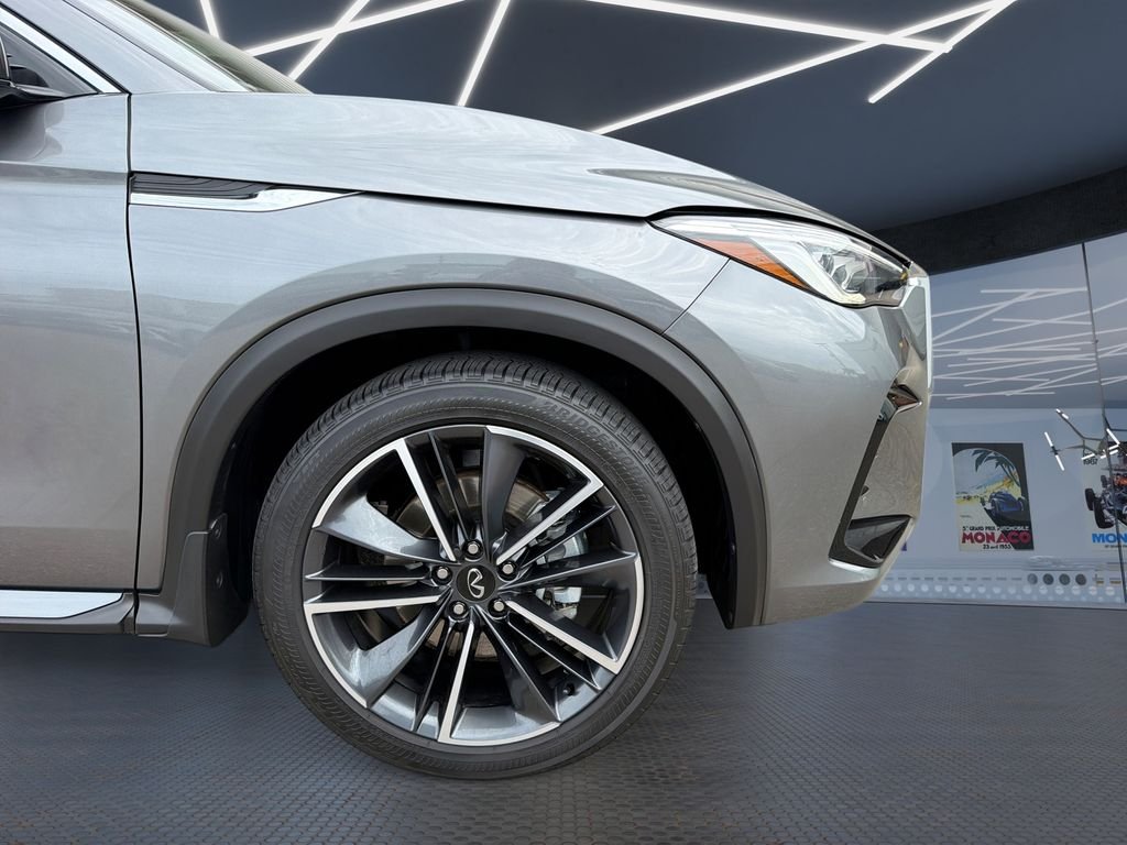 Used 2023 Gray INFINITI SENSORY image 19