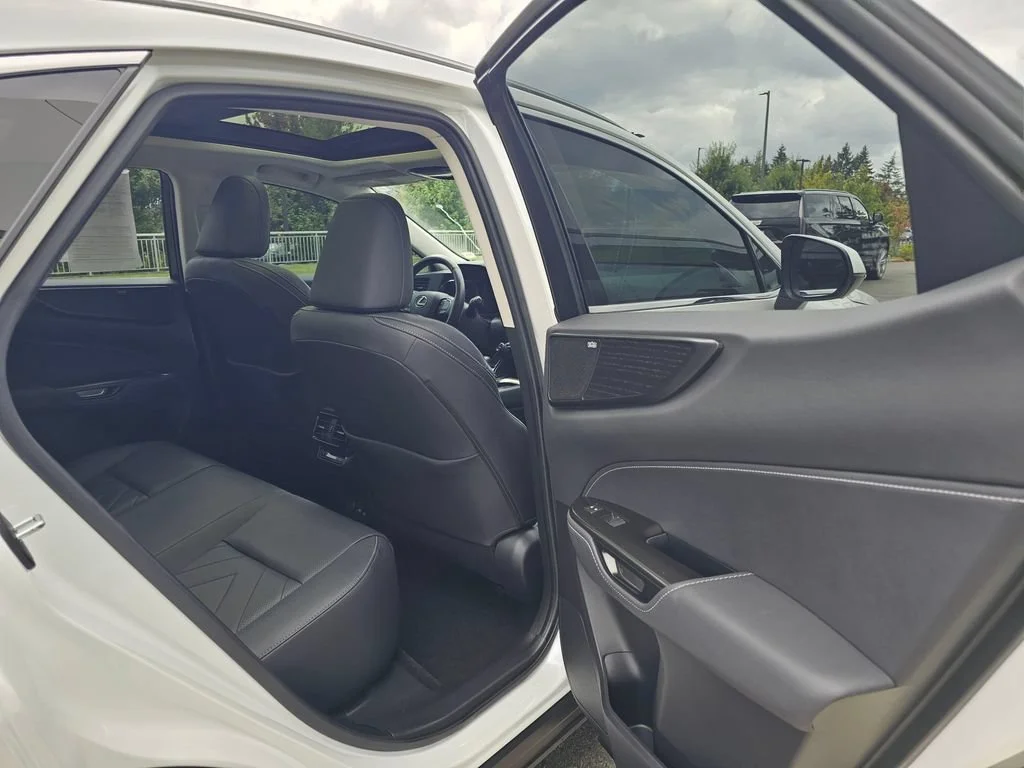Used 2024  Lexus NX 350 Luxury image 15