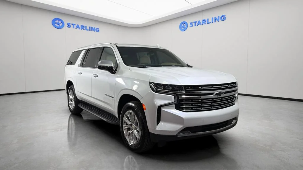 Used 2021 IRIDESCENT PEARL TRICOAT Chevrolet Premier image 14