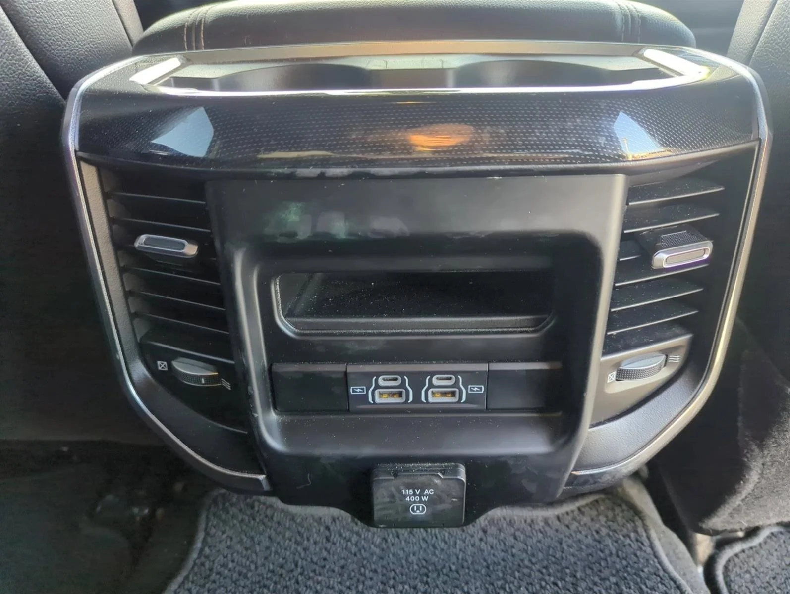 Used 2023 Granite Crystal Metallic Clearcoat Ram Laramie image 20