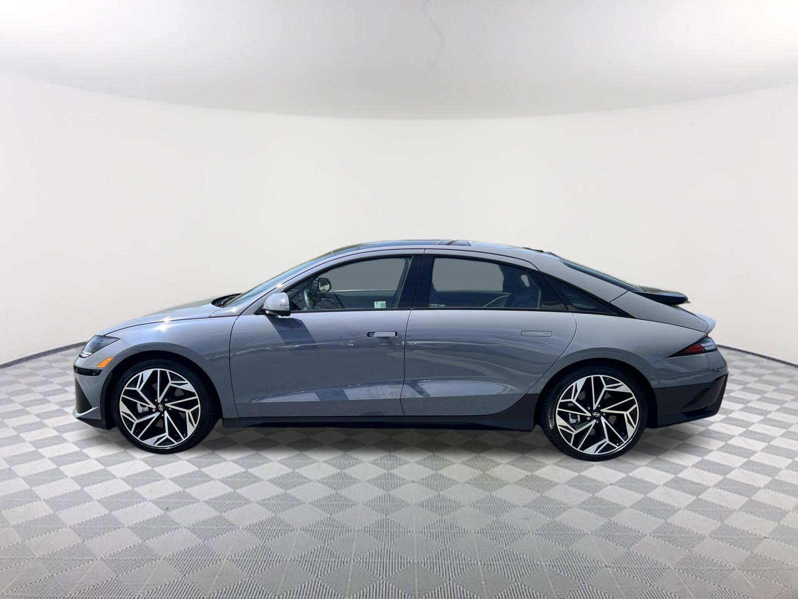 Used 2024 Hyundai IONIQ 6 Limited with VIN KMHM54AA1RA073561 for sale in Lilburn, GA