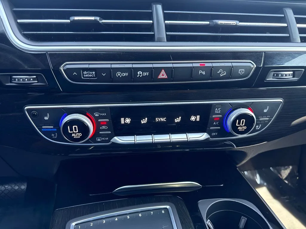 Used 2018 Black Audi 3.0T Prestige image 17