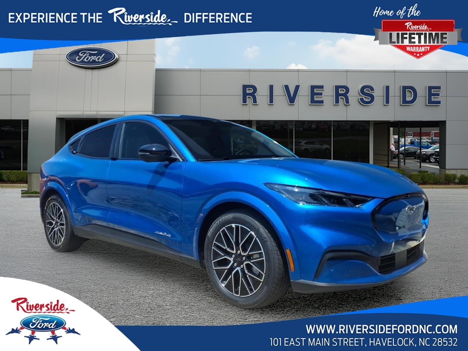 New 2026 Velocity Blue Metallic Ford Premium image 1