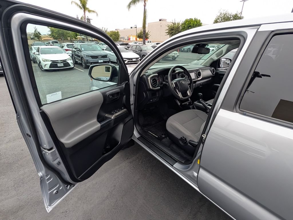 2019 Toyota Tacoma SR5 - Photo 31