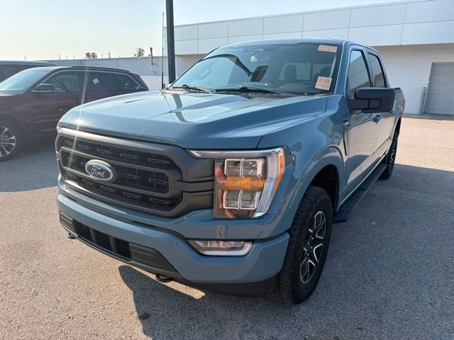 Used 2023 Blue Ford XLT image 3