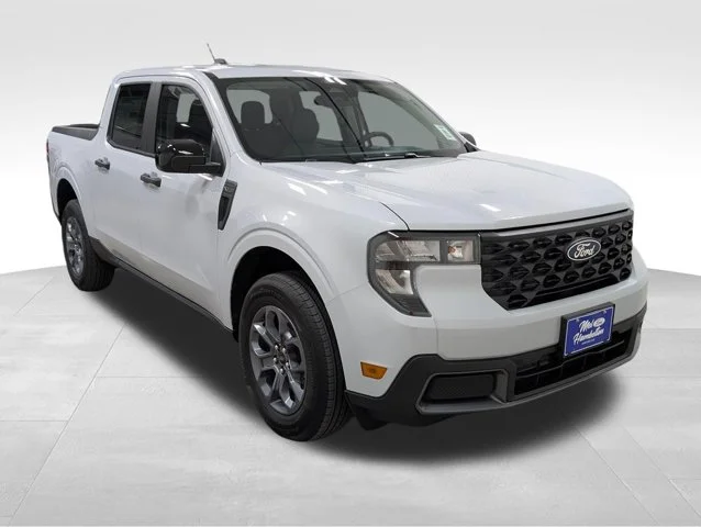 New 2026 Space White Metallic Ford XLT image 46
