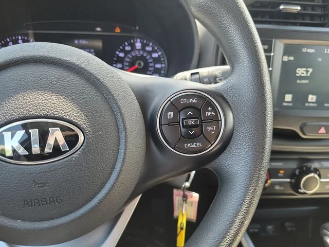 Used 2021 Black Kia S image 19