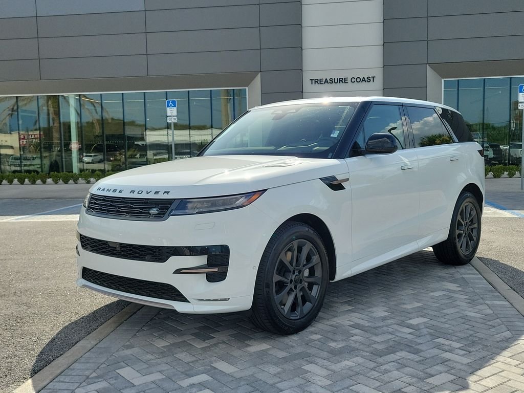 New 2026 Fuji White LAND ROVER Dynamic SE image 1