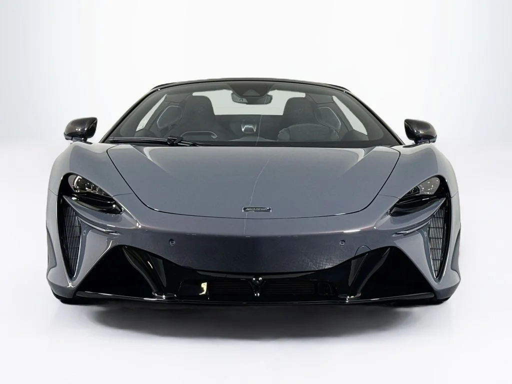 New 2026 Lava Gray McLaren Spider image 8