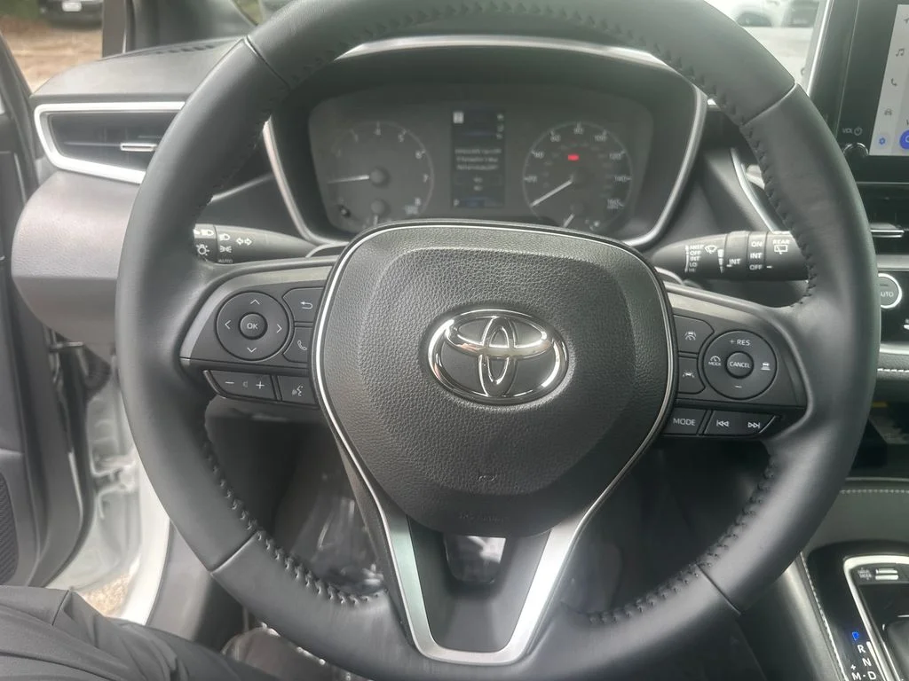Used 2025 Beige Toyota Nightshade image 13