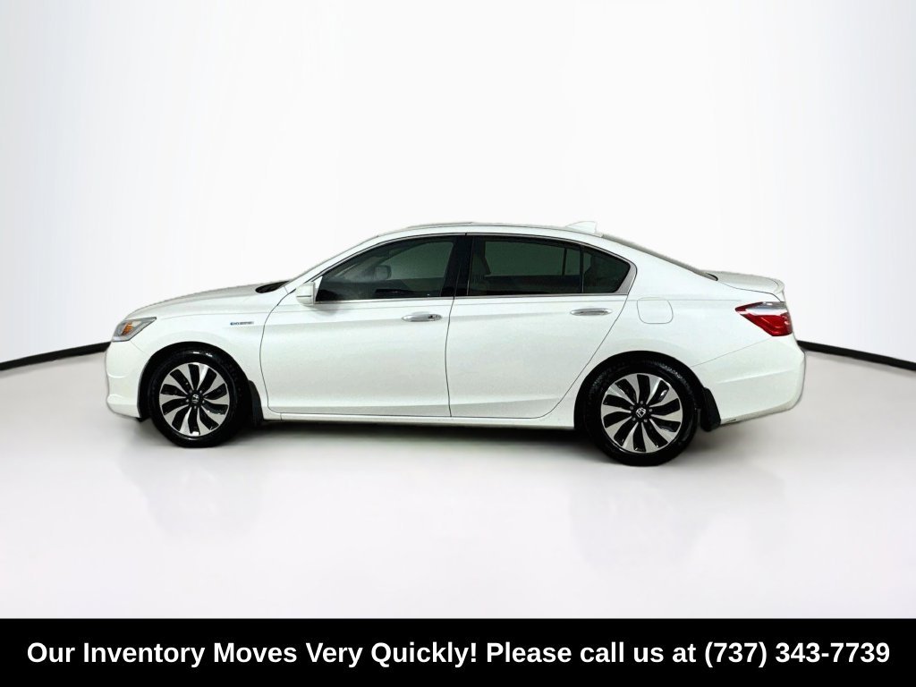 Used 2015 White Orchid Pearl Honda Touring image 4