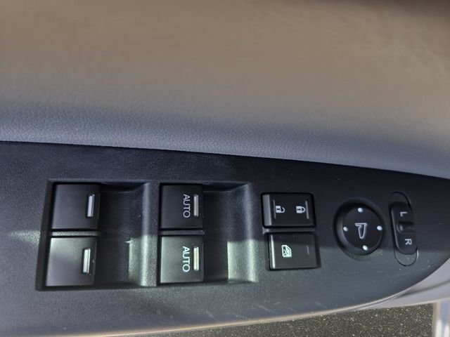 Used 2016  Honda EX-L image 30