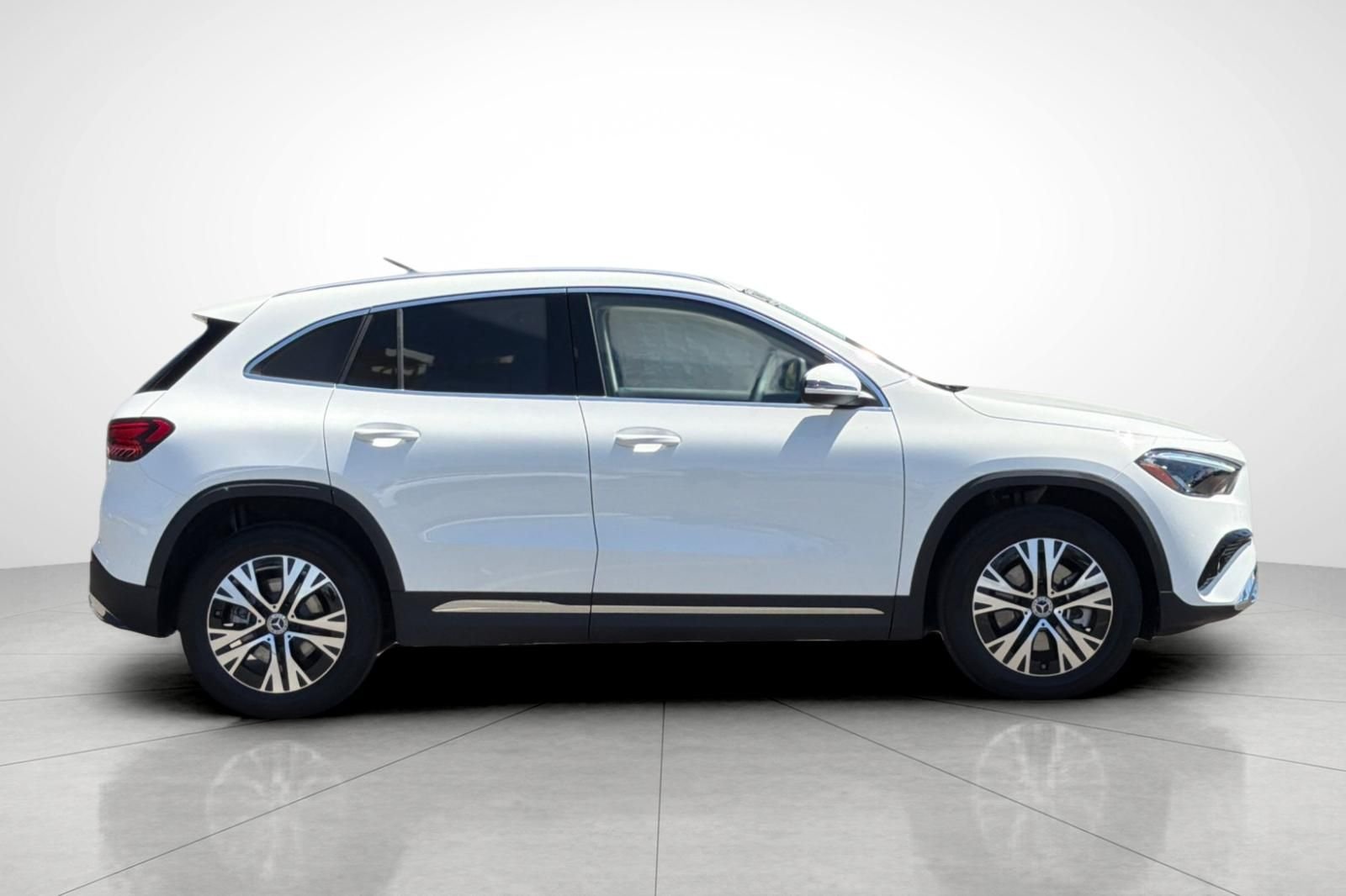 Certified Used 2026 White Mercedes-Benz GLA 250 image 25