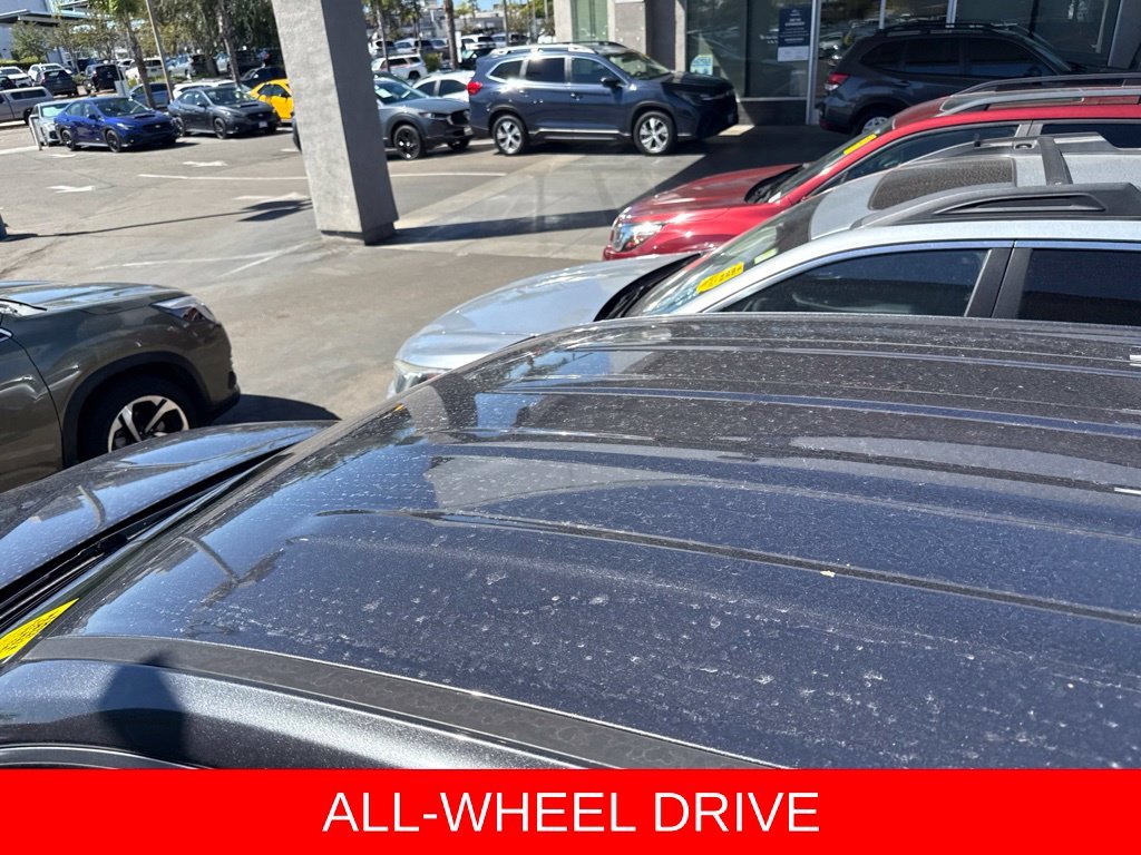 Used 2020 Gray Hyundai SE image 26
