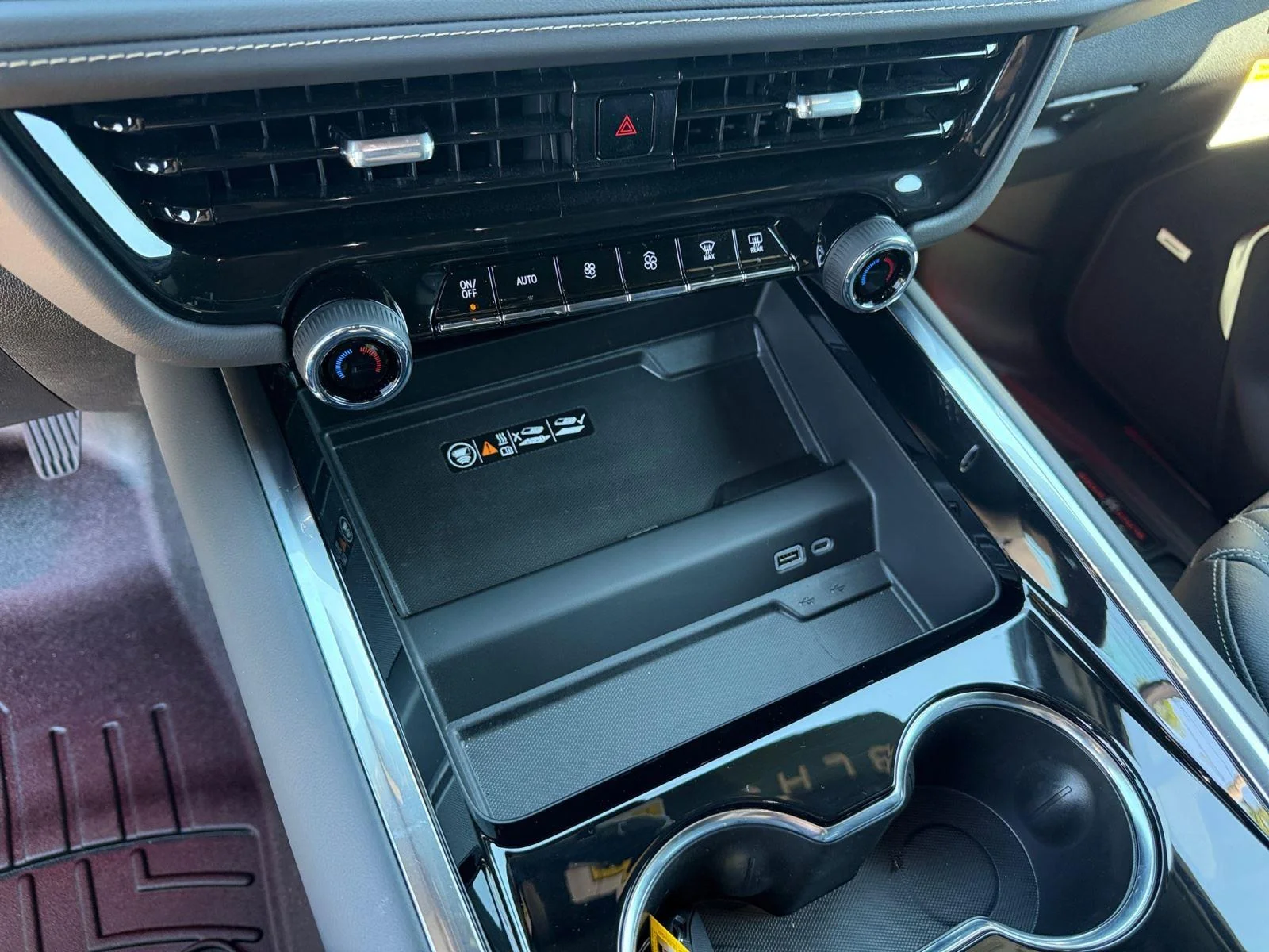 2026 Chevrolet Tahoe Premier - Photo 12